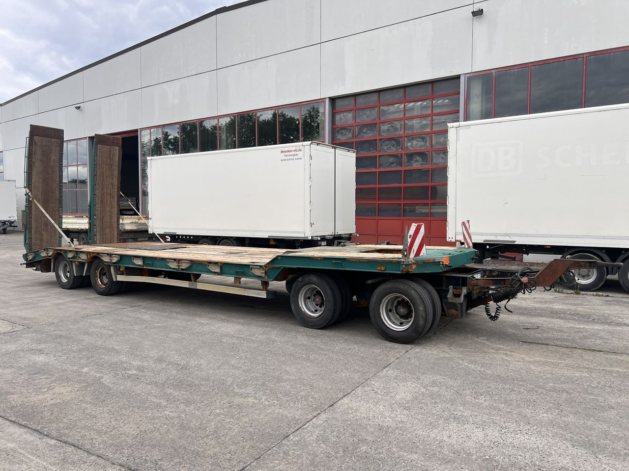 Humbaur 4 Achs Tiefladeranhänger, kein Müller Mitteltal - Dieplader aanhangwagen: afbeelding 2 Humbaur 4 Achs Tiefladeranhänger, kein Müller Mitteltal - Dieplader aanhangwagen: afbeelding 2