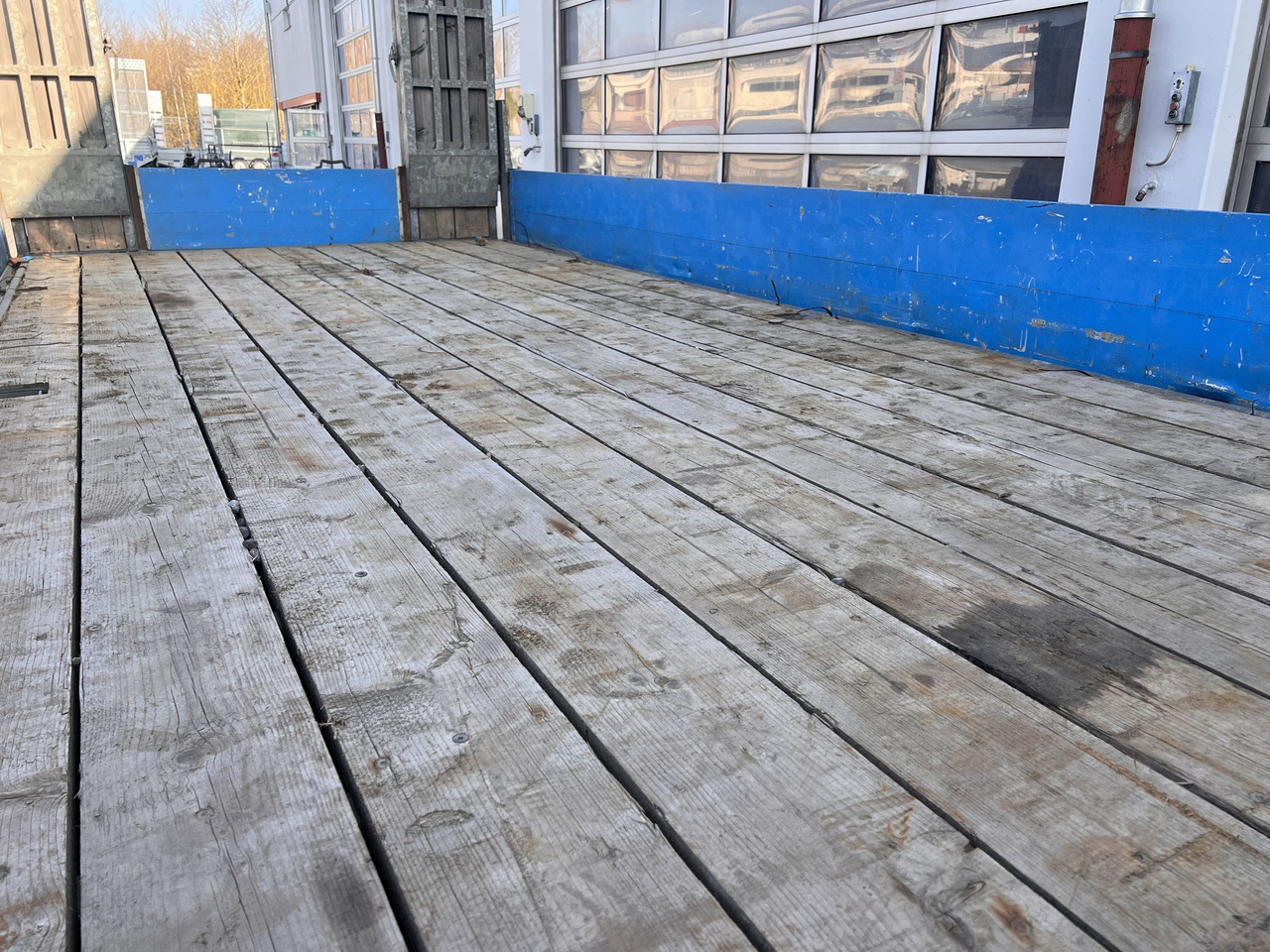 Humbaur HBTZ 136224 TA-BS 13,6 t Tandemtieflader - Dieplader aanhangwagen: afbeelding 4 Humbaur HBTZ 136224 TA-BS 13,6 t Tandemtieflader - Dieplader aanhangwagen: afbeelding 4