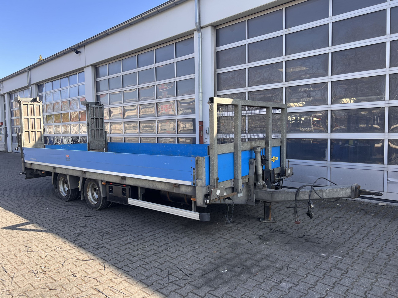 Humbaur HBTZ 136224 TA-BS 13,6 t Tandemtieflader - Dieplader aanhangwagen: afbeelding 2 Humbaur HBTZ 136224 TA-BS 13,6 t Tandemtieflader - Dieplader aanhangwagen: afbeelding 2