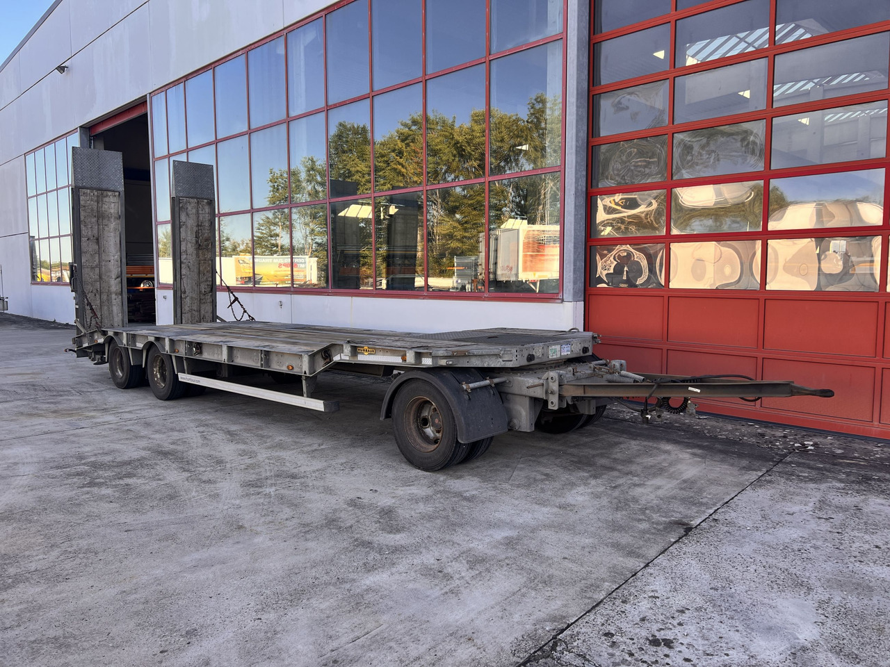 Humbaur HTD 30 3 Achs Tiefladeranhänger, verzinkt - Dieplader aanhangwagen: afbeelding 2 Humbaur HTD 30 3 Achs Tiefladeranhänger, verzinkt - Dieplader aanhangwagen: afbeelding 2