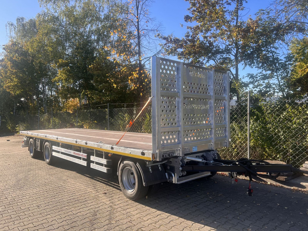 Möslein 3 Achs Jumbo- Plato- Anhänger 10 m, Mega - Open/ Plateau aanhangwagen: afbeelding 2 Möslein 3 Achs Jumbo- Plato- Anhänger 10 m, Mega - Open/ Plateau aanhangwagen: afbeelding 2