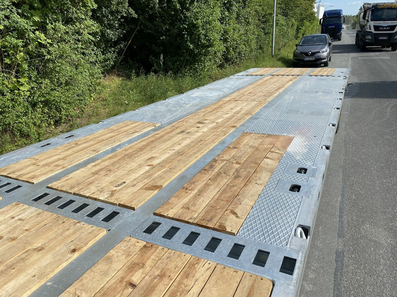 Möslein 3 Achs Tieflader für Fertigteile, Maschinen, Co - Open bak met boorden oplegger: afbeelding 4 Möslein 3 Achs Tieflader für Fertigteile, Maschinen, Co - Open bak met boorden oplegger: afbeelding 4