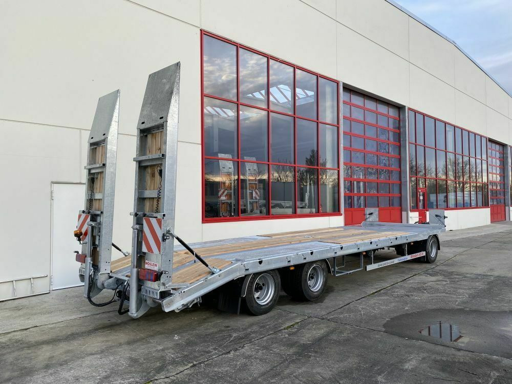 Möslein 3 Achs Tieflader mit gerader Ladefläche 8,10 m, - Dieplader aanhangwagen: afbeelding 3 Möslein 3 Achs Tieflader mit gerader Ladefläche 8,10 m, - Dieplader aanhangwagen: afbeelding 3