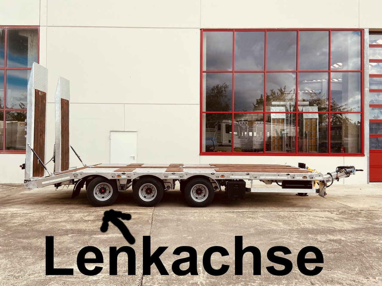 Möslein 31 t GG Tridem- Tieflader 3 Achs, gelenktNeufah - Dieplader aanhangwagen: afbeelding 2 Möslein 31 t GG Tridem- Tieflader 3 Achs, gelenktNeufah - Dieplader aanhangwagen: afbeelding 2
