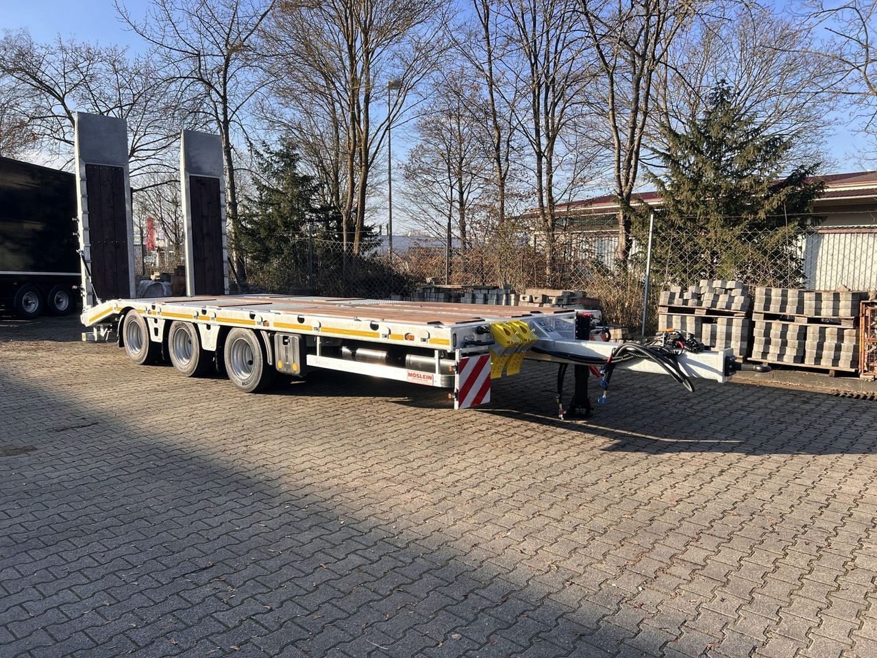 Möslein 32 t GG Tridem- Tieflader 3 Achs, gelenktNeufah - Dieplader aanhangwagen: afbeelding 2 Möslein 32 t GG Tridem- Tieflader 3 Achs, gelenktNeufah - Dieplader aanhangwagen: afbeelding 2