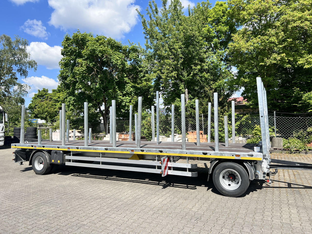 Möslein T 2 Plato 8,6m 2 Achs Jumbo- Plato- Anhänger - Open/ Plateau aanhangwagen: afbeelding 2 Möslein T 2 Plato 8,6m 2 Achs Jumbo- Plato- Anhänger - Open/ Plateau aanhangwagen: afbeelding 2