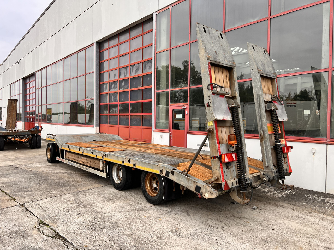 Möslein TF3 Schwebheim 3 Achs Tiefladeranhänger - Dieplader aanhangwagen: afbeelding 3 Möslein TF3 Schwebheim 3 Achs Tiefladeranhänger - Dieplader aanhangwagen: afbeelding 3