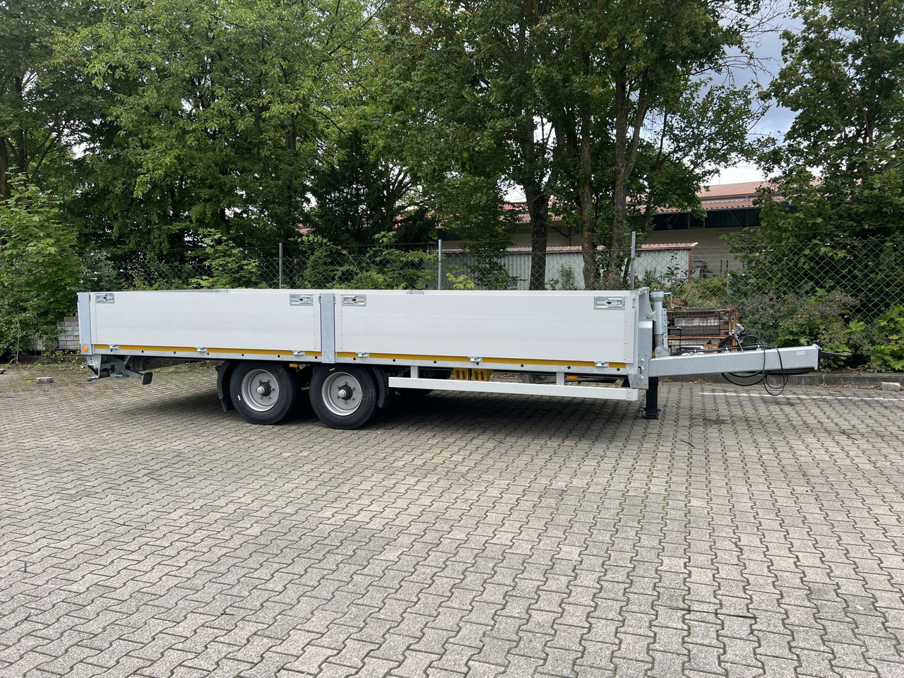 Möslein THT 11 G 6,2 L Tandem- Pritschenanhänger- Tieflader - Open/ Plateau aanhangwagen: afbeelding 2 Möslein THT 11 G 6,2 L Tandem- Pritschenanhänger- Tieflader - Open/ Plateau aanhangwagen: afbeelding 2