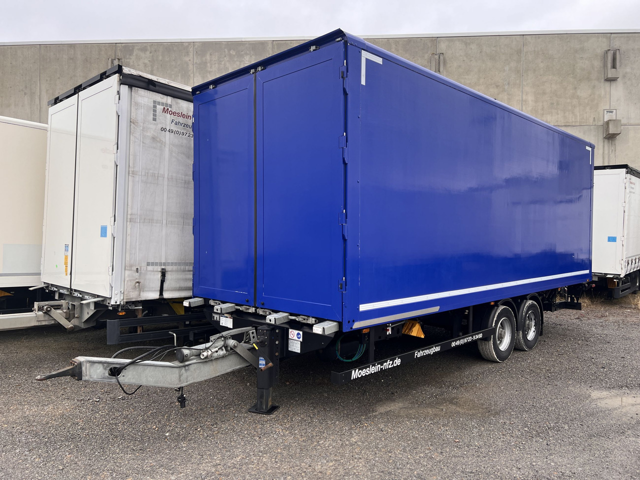 Möslein TKO 105 DL Schwebheim Tandem Koffer, Ladebordwand + Durchladbar, Wenig Benutzt - Gesloten aanhangwagen: afbeelding 2 Möslein TKO 105 DL Schwebheim Tandem Koffer, Ladebordwand + Durchladbar, Wenig Benutzt - Gesloten aanhangwagen: afbeelding 2