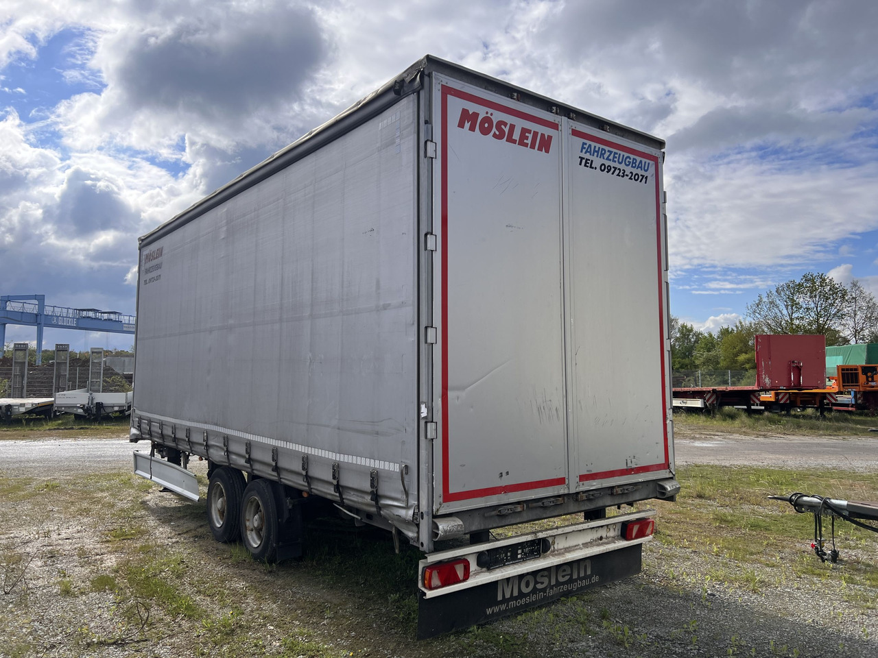 Möslein TPF 11-D Schwebheim Tandem- Planenanhänger Durchladen - Aanhangwagen met huif: afbeelding 5 Möslein TPF 11-D Schwebheim Tandem- Planenanhänger Durchladen - Aanhangwagen met huif: afbeelding 5