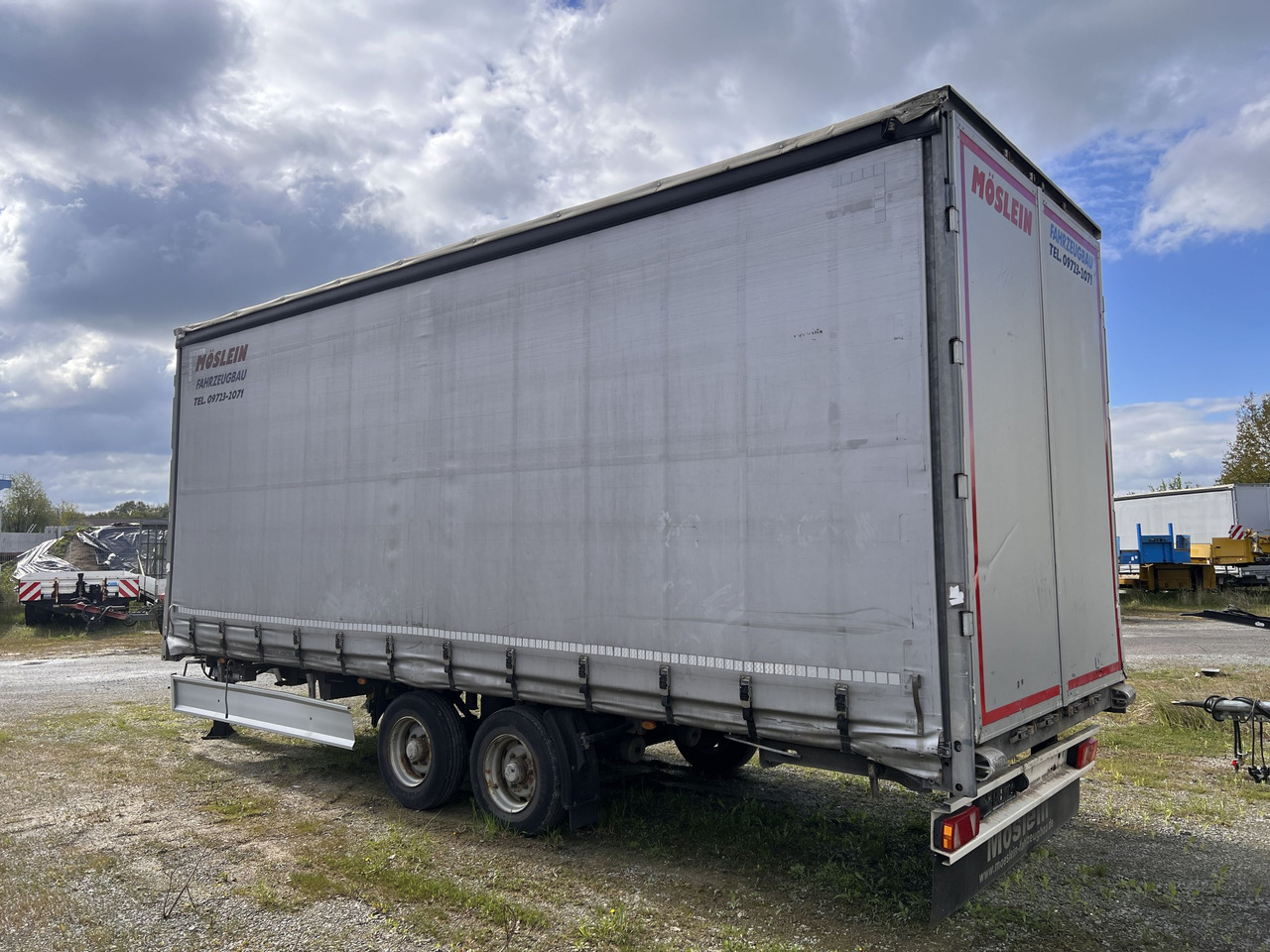 Möslein TPF 11-D Schwebheim Tandem- Planenanhänger Durchladen - Aanhangwagen met huif: afbeelding 3 Möslein TPF 11-D Schwebheim Tandem- Planenanhänger Durchladen - Aanhangwagen met huif: afbeelding 3