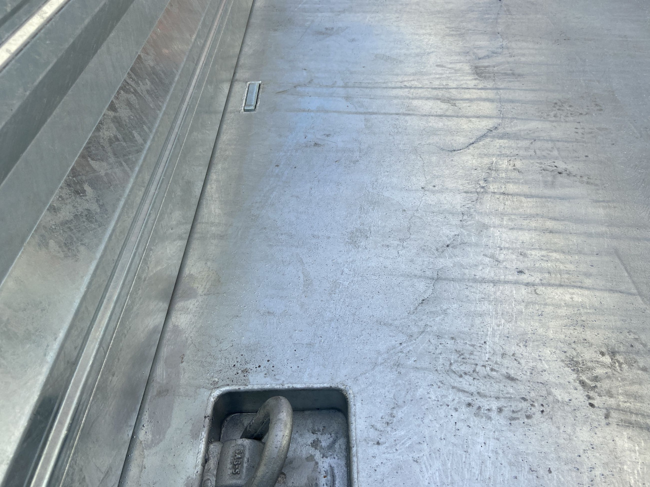 Möslein TTD 11 Breite Reifen  5,70 lang  Kipper Tieflader, Breite Reifen, 5,70 m lang-- Neufahrzeug -- - Kipper aanhangwagen: afbeelding 3 Möslein TTD 11 Breite Reifen  5,70 lang  Kipper Tieflader, Breite Reifen, 5,70 m lang-- Neufahrzeug -- - Kipper aanhangwagen: afbeelding 3