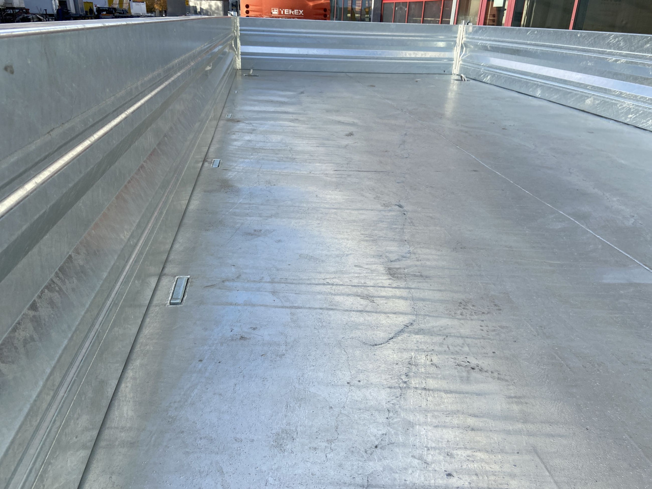 Möslein TTD 11 Breite Reifen  5,70 lang  Kipper Tieflader, Breite Reifen, 5,70 m lang-- Neufahrzeug -- - Kipper aanhangwagen: afbeelding 2 Möslein TTD 11 Breite Reifen  5,70 lang  Kipper Tieflader, Breite Reifen, 5,70 m lang-- Neufahrzeug -- - Kipper aanhangwagen: afbeelding 2