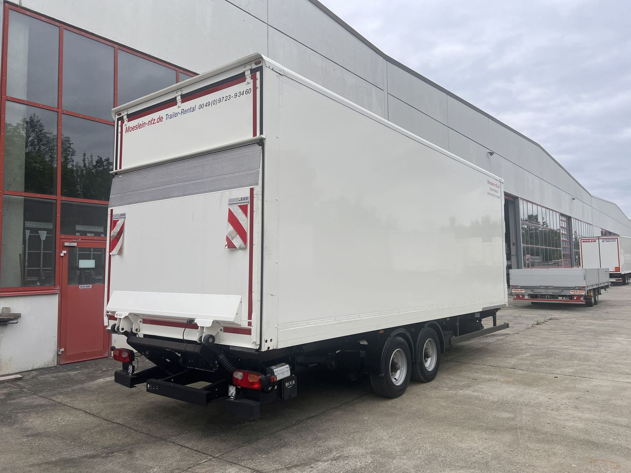 Möslein Tandem Koffer, Ladebordwand + Durchladbar - Gesloten aanhangwagen: afbeelding 3 Möslein Tandem Koffer, Ladebordwand + Durchladbar - Gesloten aanhangwagen: afbeelding 3