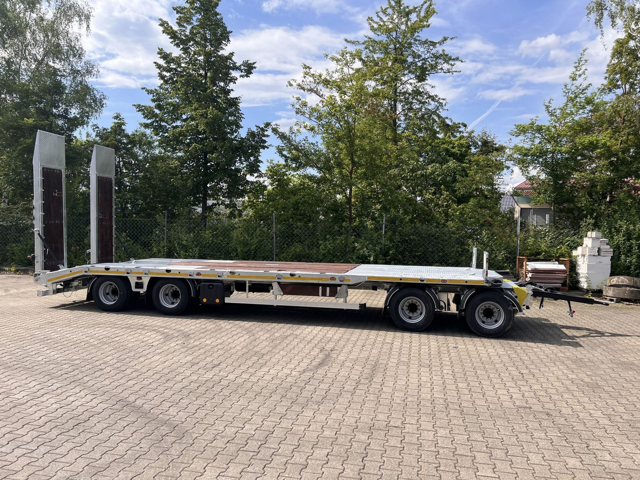 Möslein neuer 4 Achs Tieflader gerade hydraulischen Ram - Dieplader aanhangwagen: afbeelding 1 Möslein neuer 4 Achs Tieflader gerade hydraulischen Ram - Dieplader aanhangwagen: afbeelding 1