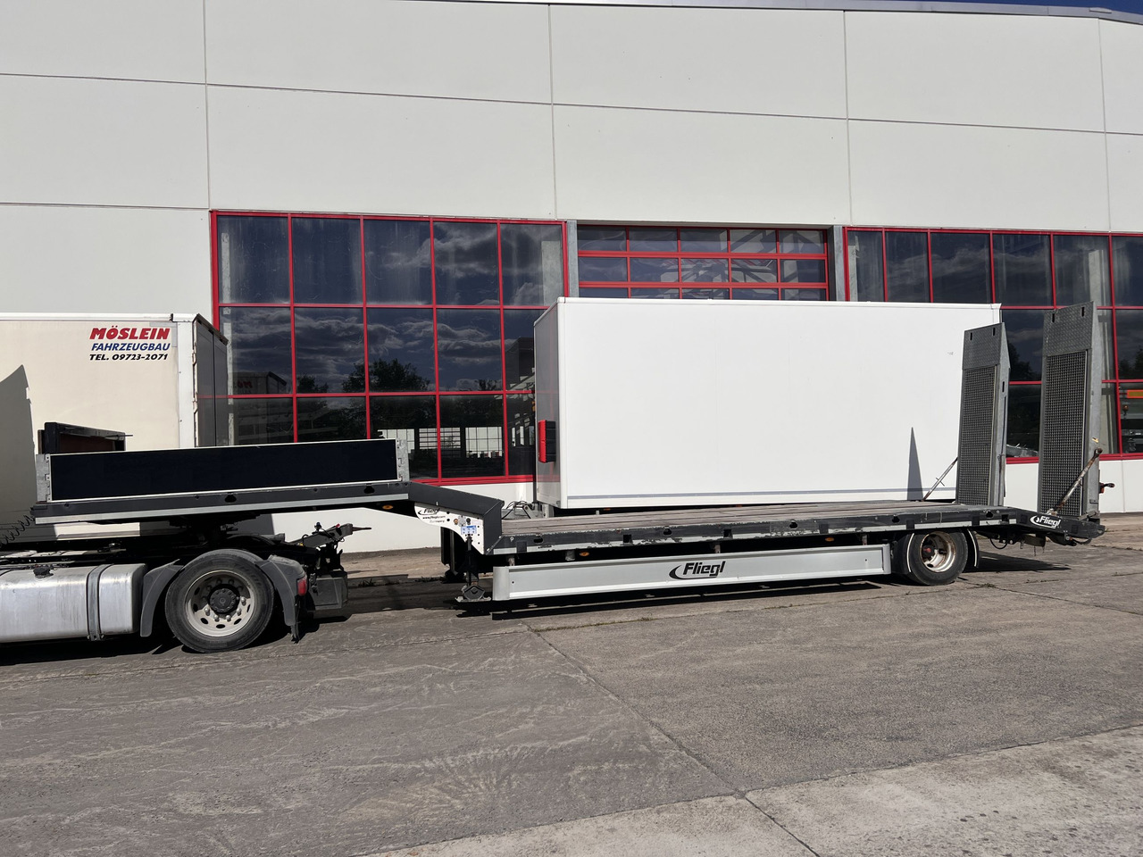 Müller Mitteltal T 1 Achs Satteltieflader - Dieplader oplegger: afbeelding 4 Müller Mitteltal T 1 Achs Satteltieflader - Dieplader oplegger: afbeelding 4