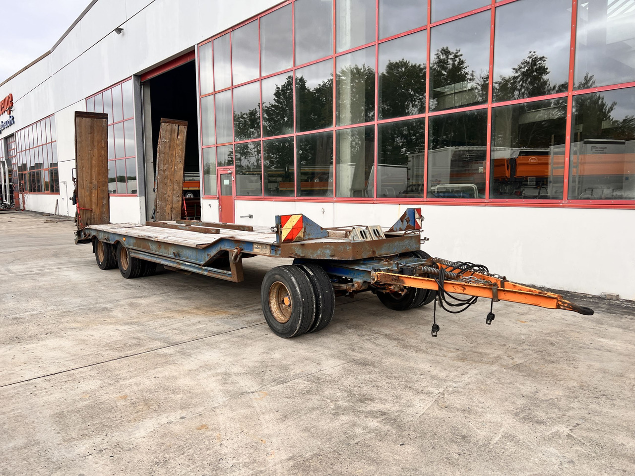 Müller Mitteltal T3 3 Achs Tieflader mit ABS - Dieplader aanhangwagen: afbeelding 2 Müller Mitteltal T3 3 Achs Tieflader mit ABS - Dieplader aanhangwagen: afbeelding 2