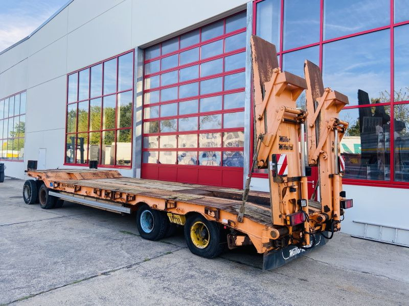 Müller Mitteltal T4 Kompakt 40,0 4 Achs Tieflader- Anhänger - Dieplader aanhangwagen: afbeelding 2 Müller Mitteltal T4 Kompakt 40,0 4 Achs Tieflader- Anhänger - Dieplader aanhangwagen: afbeelding 2