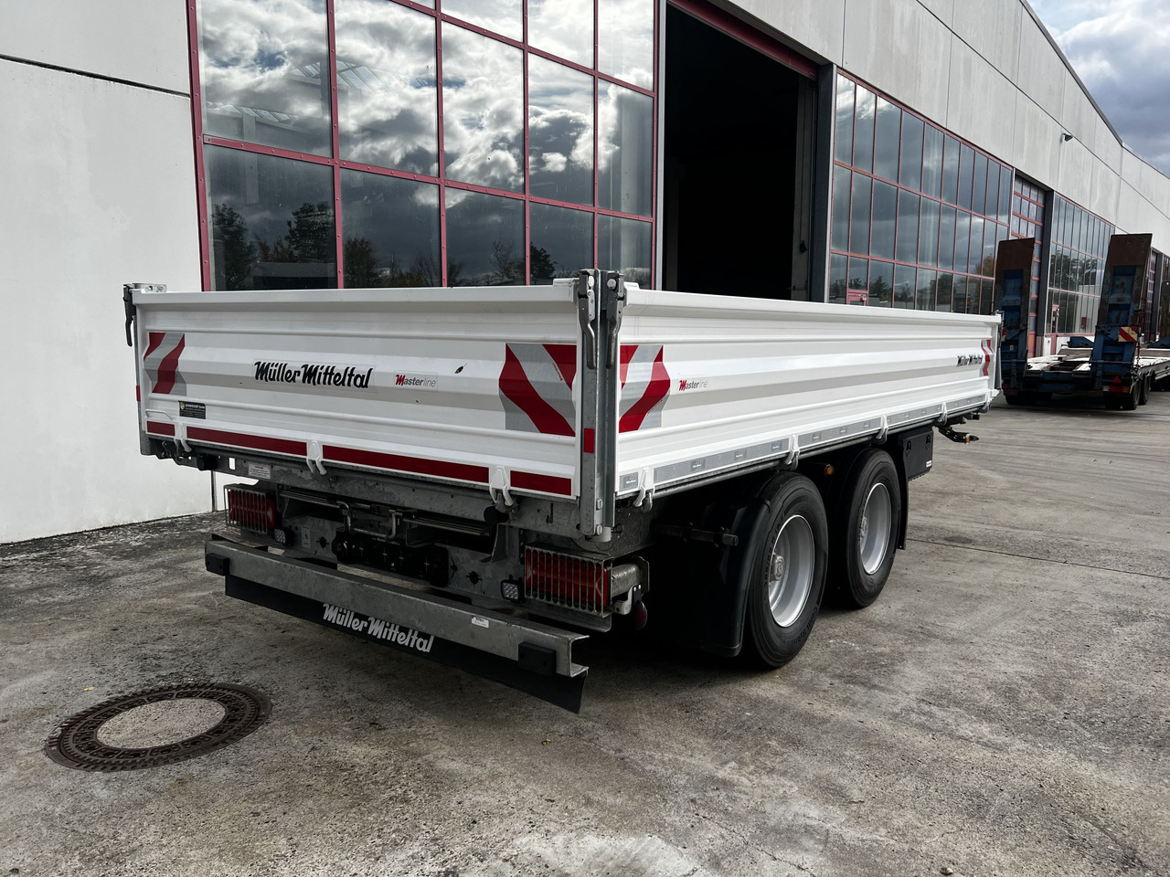 Müller Mitteltal TA-2 14,4 t Tandemkipper- Tieflader Breitbereifung NEUWERTIG - Kipper aanhangwagen: afbeelding 5 Müller Mitteltal TA-2 14,4 t Tandemkipper- Tieflader Breitbereifung NEUWERTIG - Kipper aanhangwagen: afbeelding 5