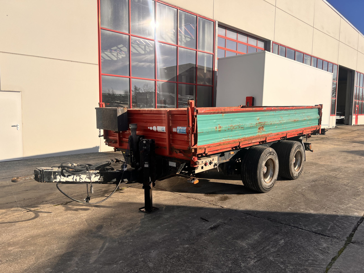 Obermaier OS2-TD190A 19 t Tandemkipper- Tieflader, Breitbereifung - Kipper aanhangwagen: afbeelding 4 Obermaier OS2-TD190A 19 t Tandemkipper- Tieflader, Breitbereifung - Kipper aanhangwagen: afbeelding 4