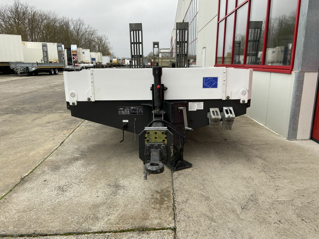 Tandemtieflader 7 m LadeflächeNeuwertig - Dieplader aanhangwagen: afbeelding 4 Tandemtieflader 7 m LadeflächeNeuwertig - Dieplader aanhangwagen: afbeelding 4