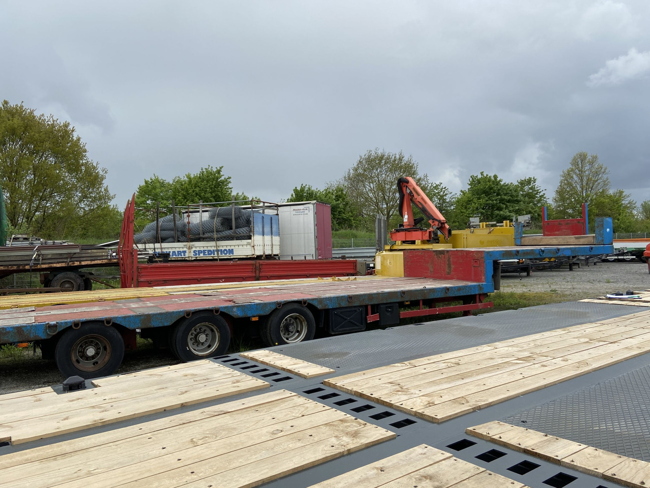 Stp 3 Achs Satteltieflader Platofür Fertigteile oder Baumaschinen - Dieplader oplegger: afbeelding 4 Stp 3 Achs Satteltieflader Platofür Fertigteile oder Baumaschinen - Dieplader oplegger: afbeelding 4