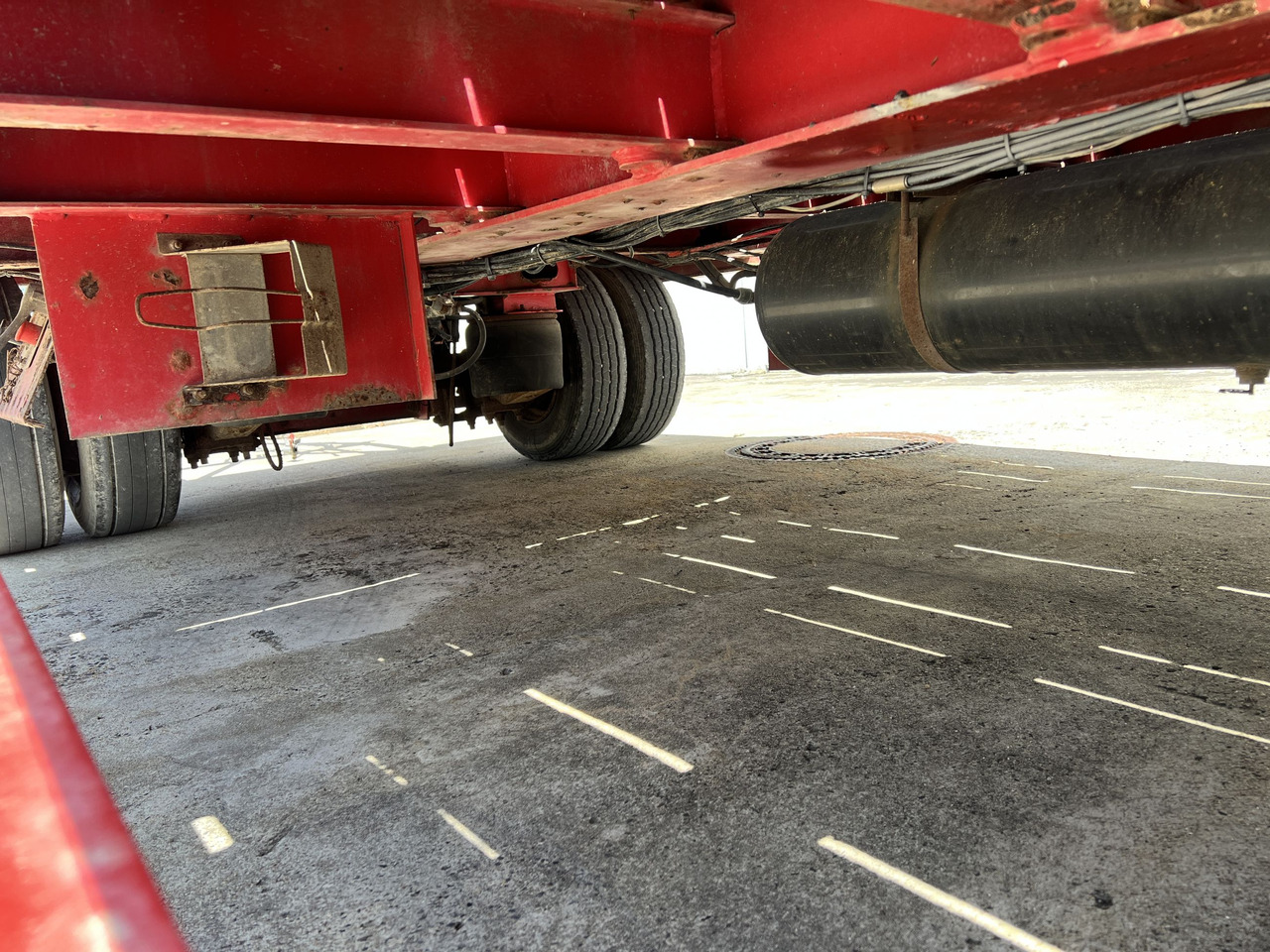 T3 3 Achs Tiefladeranhänger mit gerader Ladefläche - Dieplader aanhangwagen: afbeelding 5 T3 3 Achs Tiefladeranhänger mit gerader Ladefläche - Dieplader aanhangwagen: afbeelding 5