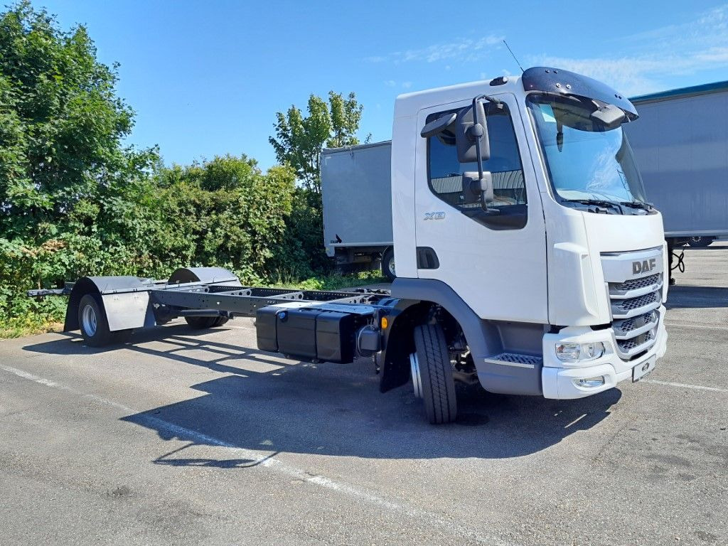 DAF FA XB 260 12t reparierter Wasserschaden - Chassis vrachtwagen: afbeelding 4 DAF FA XB 260 12t reparierter Wasserschaden - Chassis vrachtwagen: afbeelding 4
