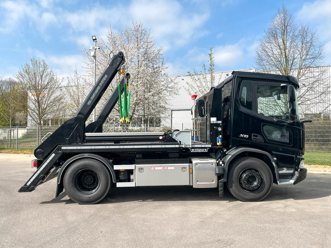 DAF XD 410 FA Absetzkipper DAF XD 410 FA Absetzkipper - Portaalarmsysteem vrachtwagen: afbeelding 3 DAF XD 410 FA Absetzkipper DAF XD 410 FA Absetzkipper - Portaalarmsysteem vrachtwagen: afbeelding 3