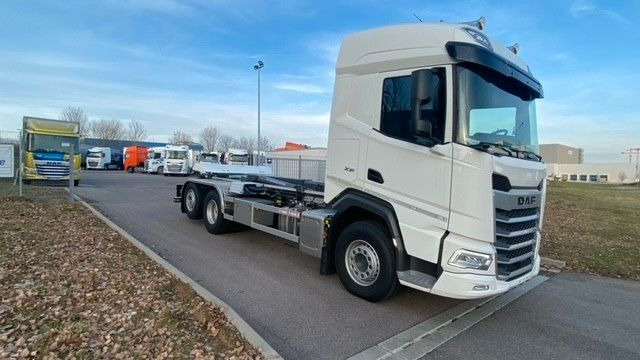 DAF XF 480 FAN Abroller VDL DAF XF 480 FAN Abroller VDL - Haakarmsysteem vrachtwagen: afbeelding 3 DAF XF 480 FAN Abroller VDL DAF XF 480 FAN Abroller VDL - Haakarmsysteem vrachtwagen: afbeelding 3