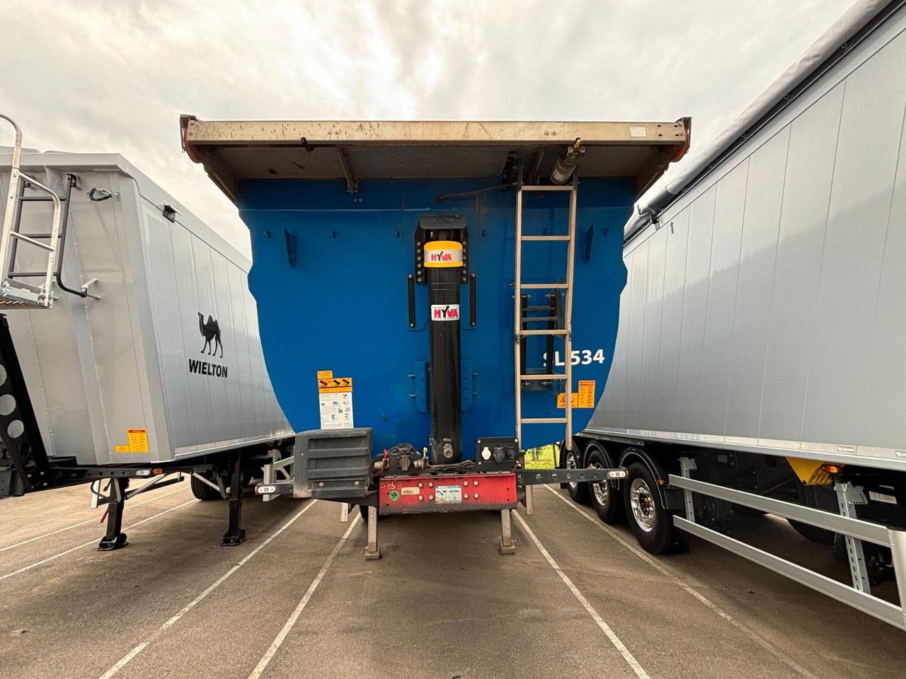 Wielton Strong Master 3-Achs-Kippsattelauflieger 33 cbm Wielton Strong Master 3-Achs-Kippsattelauflieger 33 cbm - Kipper oplegger: afbeelding 4 Wielton Strong Master 3-Achs-Kippsattelauflieger 33 cbm Wielton Strong Master 3-Achs-Kippsattelauflieger 33 cbm - Kipper oplegger: afbeelding 4