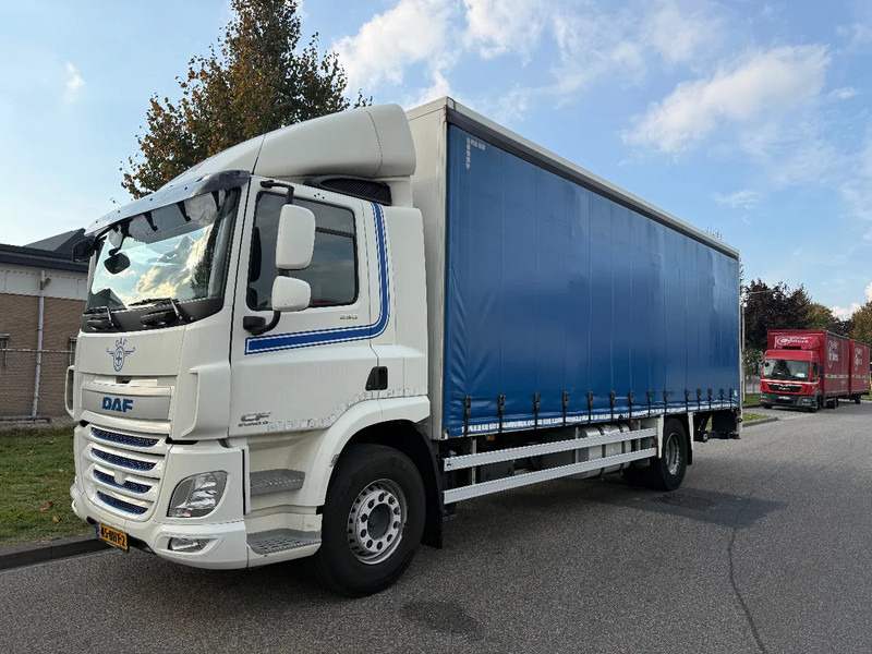 DAF CF 290 2016 - Bakwagen: afbeelding 1 DAF CF 290 2016 - Bakwagen: afbeelding 1