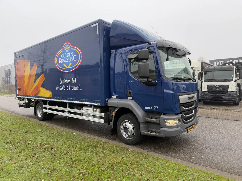 DAF LF 210 11.990 kg 10-2019 bj - Bakwagen: afbeelding 2 DAF LF 210 11.990 kg 10-2019 bj - Bakwagen: afbeelding 2