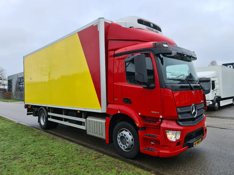 Mercedes-Benz Antos 1924 - Koelwagen vrachtwagen: afbeelding 2 Mercedes-Benz Antos 1924 - Koelwagen vrachtwagen: afbeelding 2