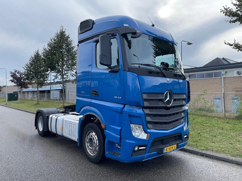 Mercedes-Benz Actros 1943 full adr 2017 only 695.000 km - Trekker: afbeelding 1 Mercedes-Benz Actros 1943 full adr 2017 only 695.000 km - Trekker: afbeelding 1