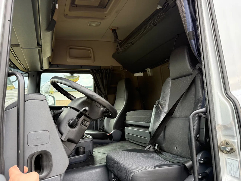 Trekker Scania G410 2018 highline retarder crown edition!!!: afbeelding 10
