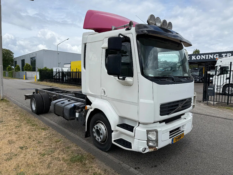 Volvo FL 250 pk 2013 euro 5 - Chassis vrachtwagen: afbeelding 2 Volvo FL 250 pk 2013 euro 5 - Chassis vrachtwagen: afbeelding 2