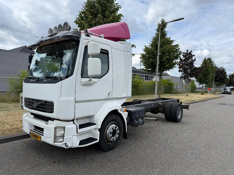 Volvo FL 250 pk 2013 euro 5 - Chassis vrachtwagen: afbeelding 1 Volvo FL 250 pk 2013 euro 5 - Chassis vrachtwagen: afbeelding 1