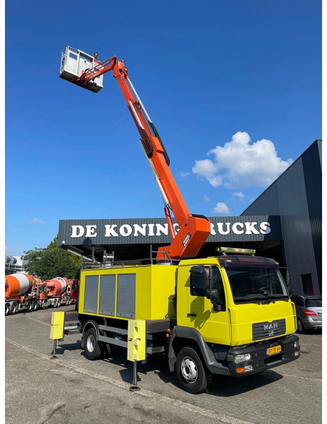 MAN L2000 12.210 CUSTER T-200- 18 - Vrachtwagen: afbeelding 3 MAN L2000 12.210 CUSTER T-200- 18 - Vrachtwagen: afbeelding 3