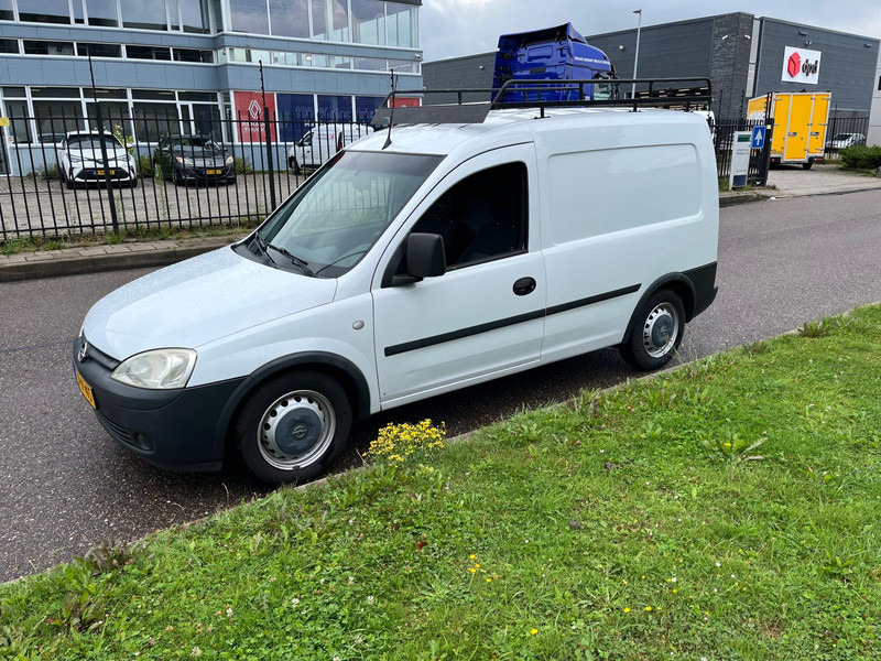 Opel Combo 1.3 CDTI, Airco, Radio, Roofrack - Kleine bestelwagen: afbeelding 2 Opel Combo 1.3 CDTI, Airco, Radio, Roofrack - Kleine bestelwagen: afbeelding 2