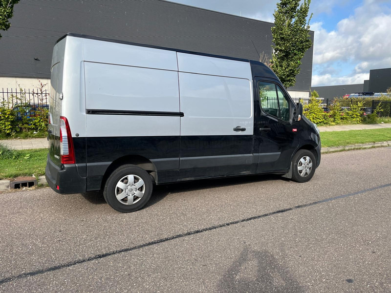 Renault Master 130.35 L2 H2 Airco, Inclusief werkplaats inrichting - Gesloten bestelwagen: afbeelding 5 Renault Master 130.35 L2 H2 Airco, Inclusief werkplaats inrichting - Gesloten bestelwagen: afbeelding 5