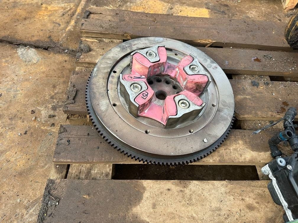 CAT 323 c7.1acert flywheel 378-4739 2009173 - Motor voor Bouwmachine: afbeelding 1 CAT 323 c7.1acert flywheel 378-4739 2009173 - Motor voor Bouwmachine: afbeelding 1