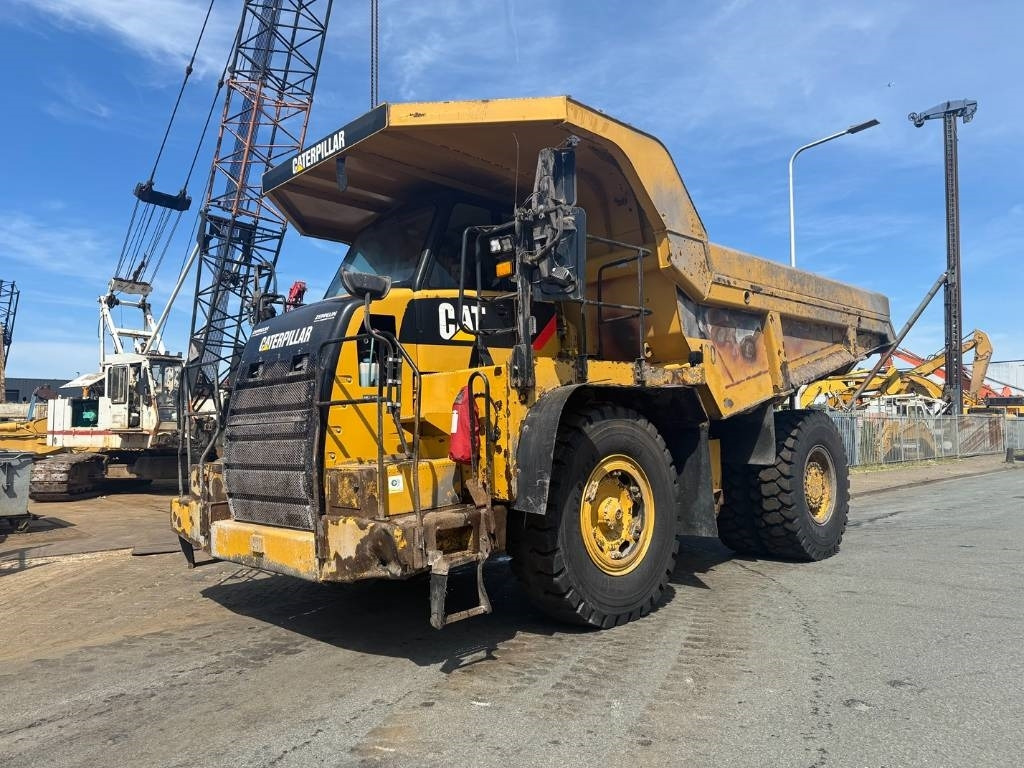 CAT 770 ( GERMAN MACHINE ) - Zelfrijdende kiepwagen: afbeelding 1 CAT 770 ( GERMAN MACHINE ) - Zelfrijdende kiepwagen: afbeelding 1