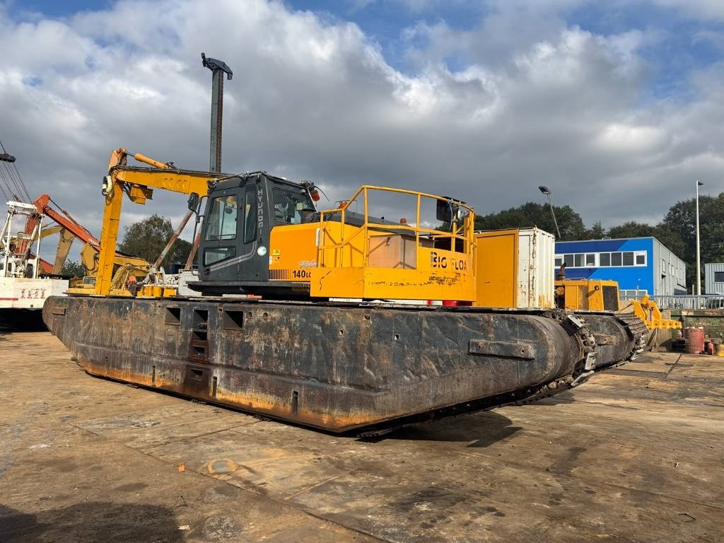 Hyundai Robex 140 LC-7 A BIGFLOAT AMPHIBIOUS EXCAVATOR - Amfibische graafmachine: afbeelding 3 Hyundai Robex 140 LC-7 A BIGFLOAT AMPHIBIOUS EXCAVATOR - Amfibische graafmachine: afbeelding 3