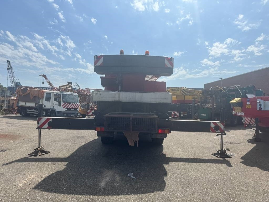 Liebherr LTM 1030-2.1 whit jib - Alle terrein kraan: afbeelding 4 Liebherr LTM 1030-2.1 whit jib - Alle terrein kraan: afbeelding 4