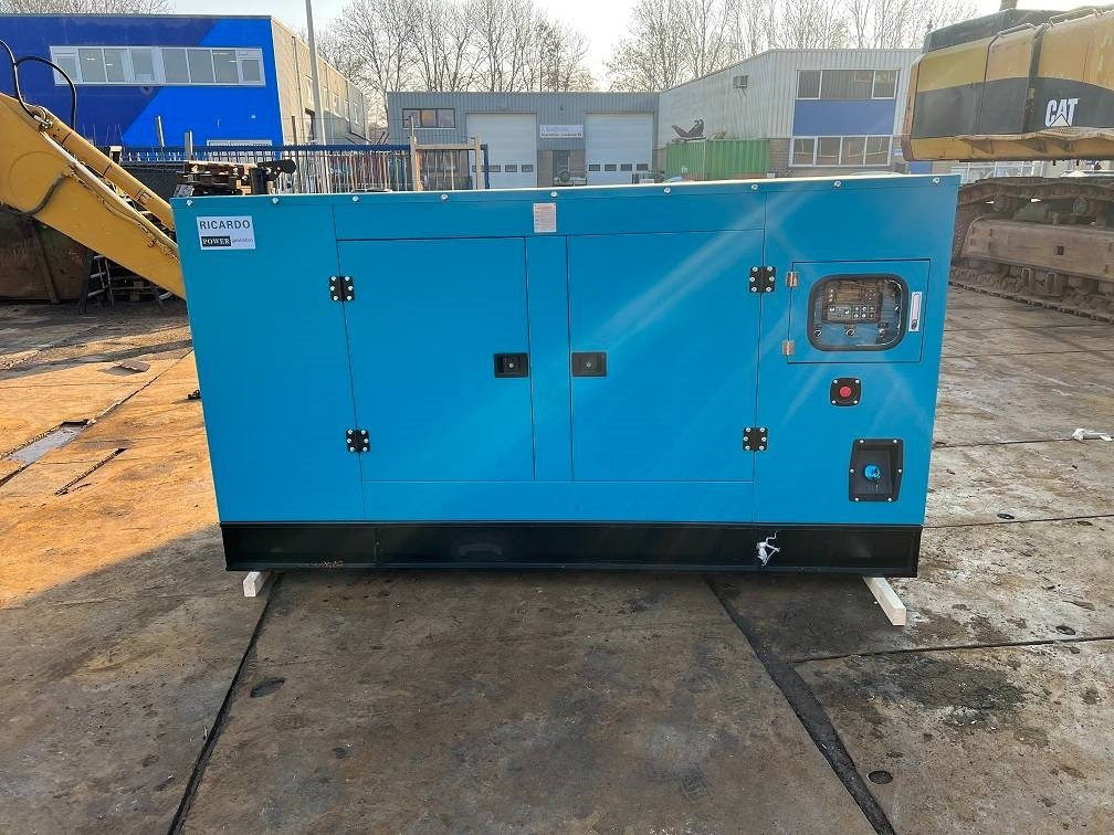 Ricardo 100KVA (80KW) SILENT GENERATOR 3 PHASE 50HZ 400V - Industrie generator: afbeelding 1 Ricardo 100KVA (80KW) SILENT GENERATOR 3 PHASE 50HZ 400V - Industrie generator: afbeelding 1