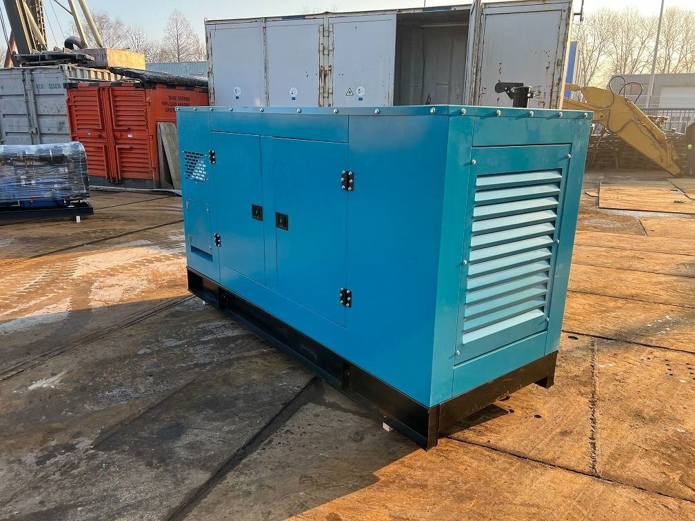 Ricardo 100KVA (80KW) SILENT GENERATOR 3 PHASE 50HZ 400V - Industrie generator: afbeelding 5 Ricardo 100KVA (80KW) SILENT GENERATOR 3 PHASE 50HZ 400V - Industrie generator: afbeelding 5