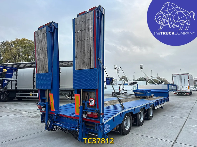 Hoet Trailers  - Dieplader oplegger: afbeelding 3 Hoet Trailers  - Dieplader oplegger: afbeelding 3