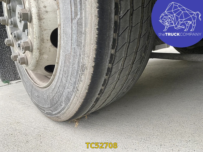 Iveco Stralis - Schuifzeilen vrachtwagen: afbeelding 3 Iveco Stralis - Schuifzeilen vrachtwagen: afbeelding 3