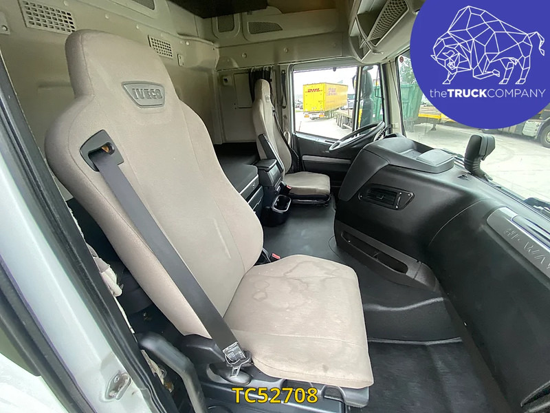 Iveco Stralis - Schuifzeilen vrachtwagen: afbeelding 5 Iveco Stralis - Schuifzeilen vrachtwagen: afbeelding 5